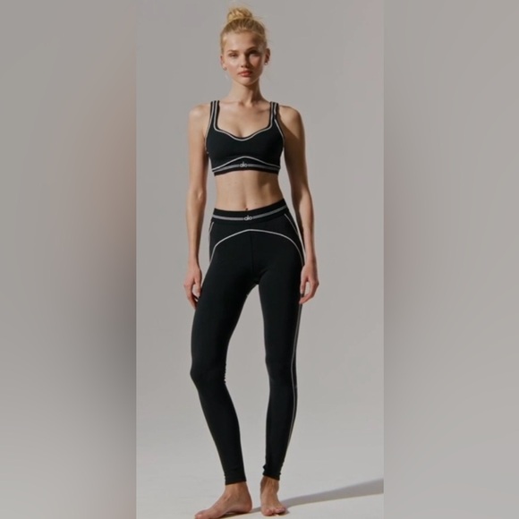 ALO Yoga NWT Airbrush High Waist Heart Throb Leggings Black White Size M